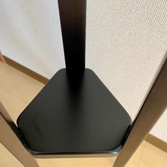 9/28迄 黒いポールハンガーの画像