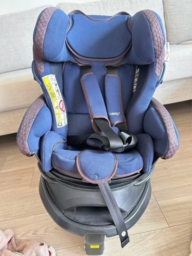 Apricaアップリカ回転式チャイルドシート　新生児から使用可能