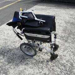 車イス　MIKI ラクーネ　14インチ　ハンドレスト跳ね上げ式　車いす　車椅子の画像