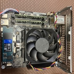 ミニデスクトップPCの画像