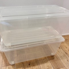収納ケース2つ　蓋にヒビ割れありの画像