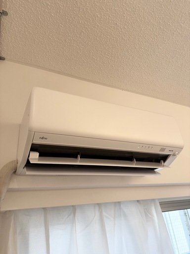 FUJITSU エアコン　2023年製　一年半使用