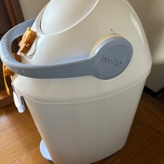 おむつ用　ゴミ箱の画像