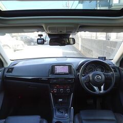 即乗りＯＫ 4WD CX-5 XD Lパッケージ クリーンディーゼルターボ 衝突軽減ブレーキ ナビ フルセグTV Bluetooth バックモニター スマートキー サンルーフ 黒本革シート シートヒーター クルコン BOSE HID ETCの画像