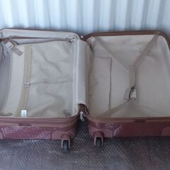 PORTA スーツケース（Mサイズ） 重量 約4.5kg　容量 約70L  鍵2個付属の画像