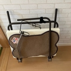 ペット用カット台の画像
