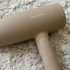 サロニア ヘアドライヤーの画像