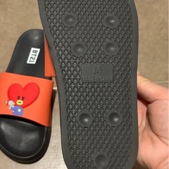 BTS TATAサンダル bt21の画像