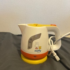 電気ポットの画像