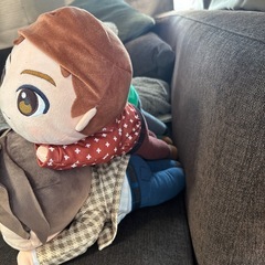 BTS tinytan 寝そべりぬいぐるみ　人形の画像