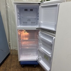 I472 🌈 お買い得品♪ ユーイング 冷蔵庫 (140L) ⭐ 動作確認済 ⭐ クリーニングの画像