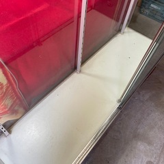 ショーケース ガラスケース 棚板無し 店舗什器 照明付き 中古品 重たい 店舗用品 の画像
