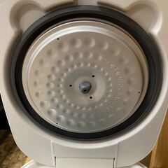 アイリスオーヤマ 2023年製 5.5合炊き 炊飯器 ホワイト シンプル家電 札幌 東区の画像