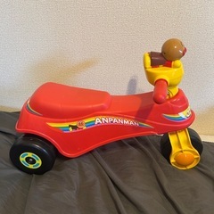 アンパンマンの三輪車の画像