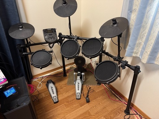 ALESIS NITRO MESH KIT 電子ドラム　椅子付き