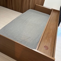 【受け渡し予定者決まりました】ニトリ ウッド調 ベッドソファの画像