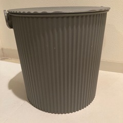 オムツ入れたり匂わないゴミ入れの画像