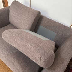 【10/24までの受け渡し】ニトリ　ファブリックソファ（クッション付き、2〜3人掛け）の画像