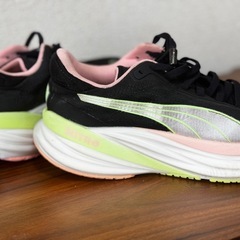 PUMA プーマ レディース スニーカー PUMA ウィメンズ マグニファイ ニトロ 2 ドリームラッシュ ランニングシューズ の画像
