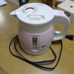 電気ケトルの画像