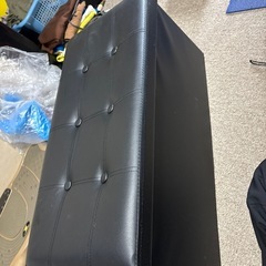 本日か明日までに引き取り希望　収納チェアーー
