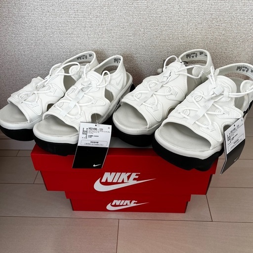 2足セット　新品未使用　ナイキ　エアマックスココ　24センチ　26センチ　ホワイト　ブラック