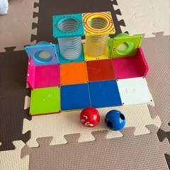 ピタゴラス知育ボールコースターの画像