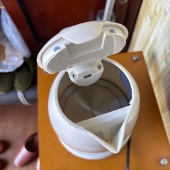 電気ケトルの画像