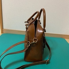アッシュウッドレザーのレディースバッグの画像