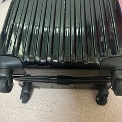 スーツケース　黒
の画像