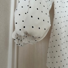 ドット柄長袖ブラウスの画像