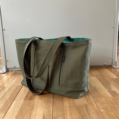 【ハンドメイド】帆布トートバッグ 肩がけ ダークカーキ  ペットボトルホルダー付き0927新品未使用の画像