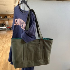 【ハンドメイド】帆布トートバッグ 肩がけ ダークカーキ  ペットボトルホルダー付き0927新品未使用の画像