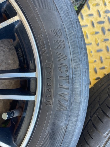 軽自動車アルミホイールとタイヤ