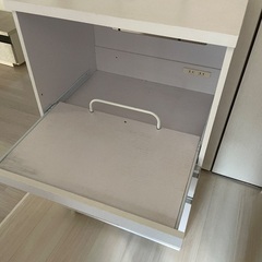 キッチンラック白　炊飯器棚の画像