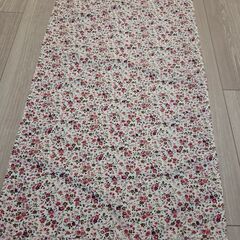 小花模様の突っ張りカーテン　2枚組♪の画像