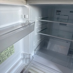 シャープ冷蔵庫の画像