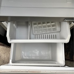 【中古・現状品】AQUA アクア　2ドアノンフロン冷凍冷蔵庫　2ドア　126L AQR-13J(S)　 2020年の画像