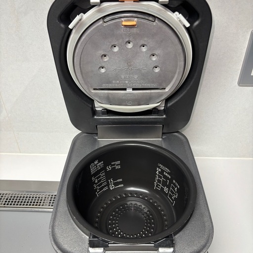 日立 炊飯器　RZ-W100DM