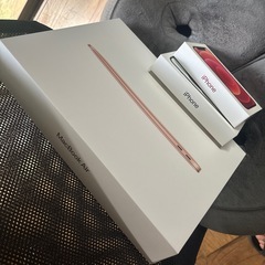 iPhone MacBook ケースの画像