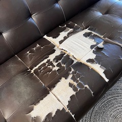 ソファー、ガラステーブルセット無料2〜3人用の画像