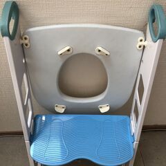 子供用トイレ補助器の画像