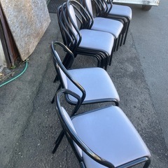 居酒屋さんで使用していた店舗備品　鉄製チェア　全10脚の画像