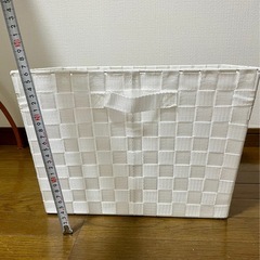 【決まりました】白い入れ物　３個の画像