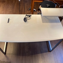 オフィステーブルの画像