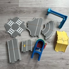 トミカ　DXおだかけ立体マップ　赤、青、緑　　トミカ道路等々　まとめ売りの画像