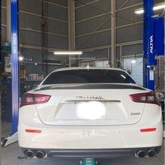 【極上装備】マセラティ ギブリS 2015年式 車検R8/12まで赤革サンルーフの画像