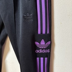 153・adidas・ジャージ・トラックパンツ・サイズLの画像