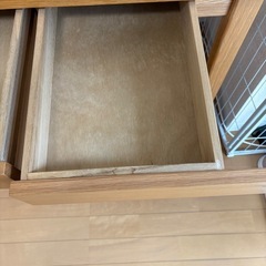 無印良品の木製デスクの画像