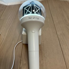 niziu  ペンライトの画像